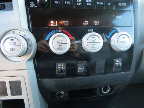 Used 2009 Toyota Tundra Limited image 23