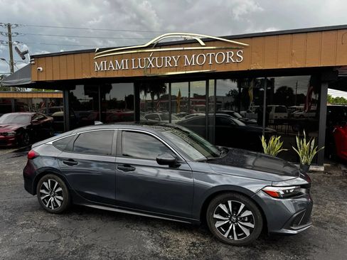 Used 2024 Honda Civic EX-L image 1