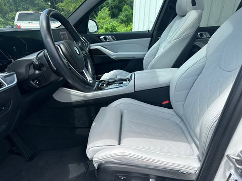 Used 2024 BMW X5 sDrive40i RWD image 10