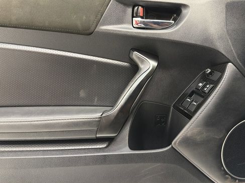 Used 2020 Toyota 86 image 25