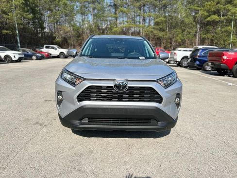 Used 2021 Toyota RAV4 XLE image 2