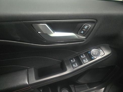 Certified 2023 Ford Escape ST-Line w/ Tech Pack #1 AWD/4WD image 18