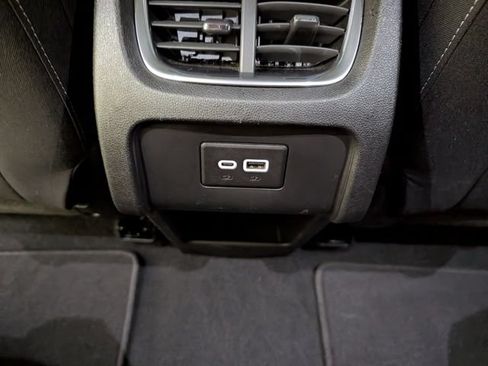 Used 2025 Chevrolet Blazer LT FWD image 10