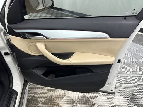 Used 2016 BMW X1 xDrive28i image 15