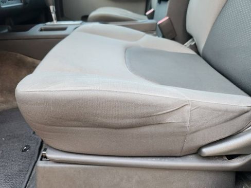 Used 2012 Nissan Xterra X image 21