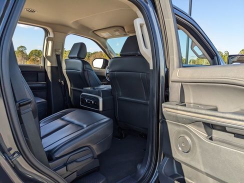Used 2024 Ford Expedition XLT image 49