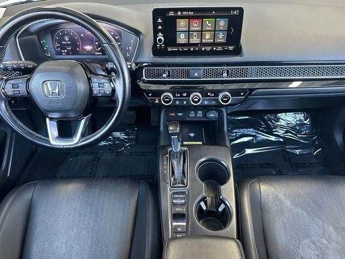 Used 2022 Honda Civic Touring image 12
