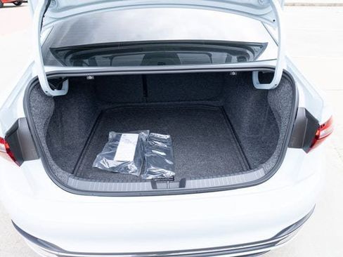 New 2026 Volkswagen Jetta SEL image 15