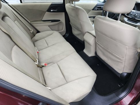 Used 2015 Honda Accord LX image 19