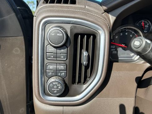 Used 2020 Chevrolet Silverado 1500 LTZ w/ LTZ Premium Package AWD/4WD image 24