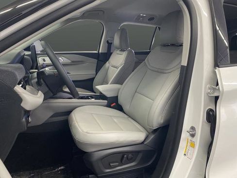 New 2026 Ford Explorer Active w/ Active Comfort Package image 4