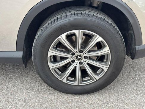 Used 2023 Mercedes-Benz GLC 300 4MATIC image 9