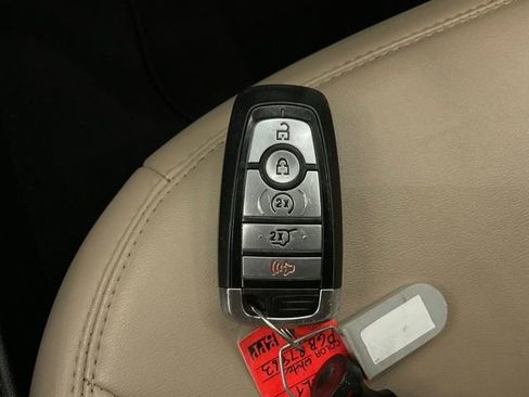 Used 2023 Ford Explorer XLT w/ Equipment Group 202A AWD/4WD image 28