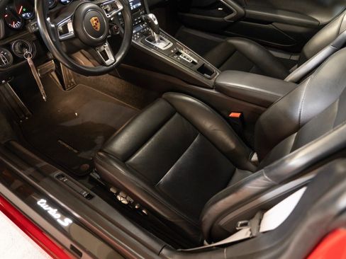 Certified 2019 Porsche 911 Turbo S AWD/4WD image 15