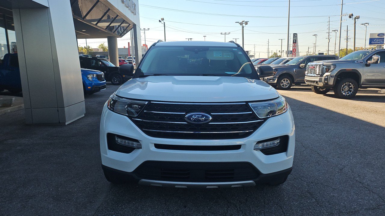 Used 2021 Ford Explorer XLT w/ Equipment Group 202A AWD/4WD image 7