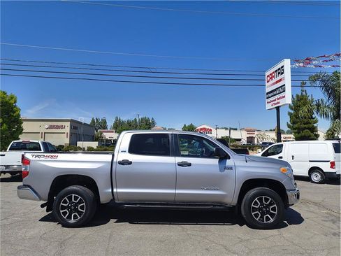 Used 2015 Toyota Tundra SR5 w/ TRD Off Road Package AWD/4WD image 4