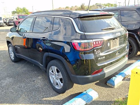 Used 2022 Jeep Compass Latitude w/ Sun and Sound Group image 4