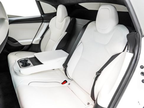 Used 2022 Tesla Model S Plaid AWD/4WD image 17