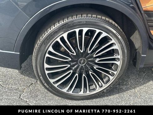 Used 2023 Lincoln Aviator Black Label w/ Class IV Trailer Tow Package AWD/4WD image 19