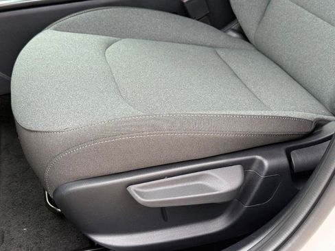 New 2025 Kia K4 LXS image 19