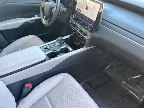 Used 2023 Lexus RX 350 w/ Accessory Package (Z1) AWD/4WD image 16