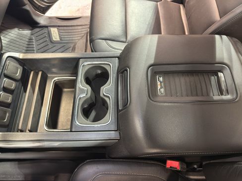 Used 2018 Chevrolet Silverado 1500 LTZ Z71 w/ Redline Edition AWD/4WD image 21