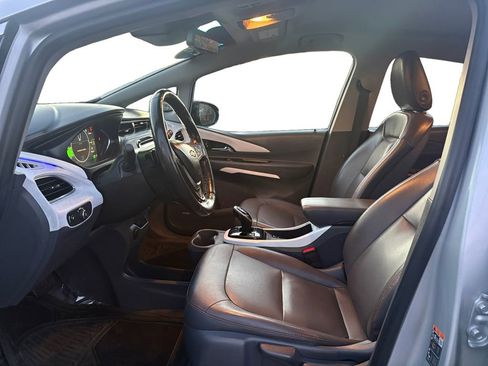 Used 2019 Chevrolet Bolt Premier w/ Infotainment Package image 10