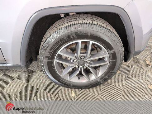 Certified 2020 Jeep Grand Cherokee Limited w/ Luxury Group II image 50