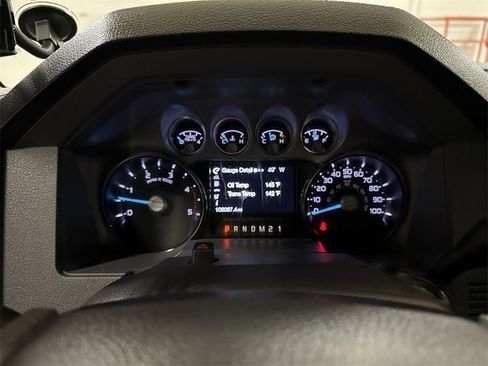 Used 2015 Ford F250 XLT w/ XLT Premium Package image 11