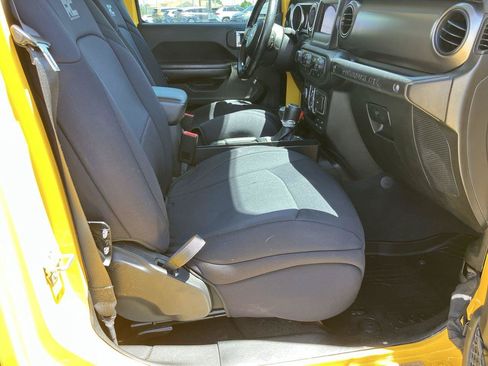 Used 2020 Jeep Wrangler Unlimited Sport AWD/4WD image 33