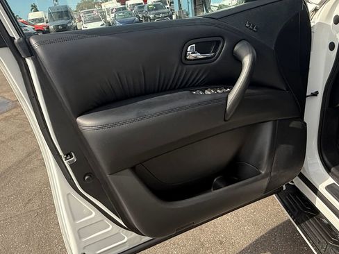 Used 2021 Nissan Armada SL w/ Midnight Edition Package image 13