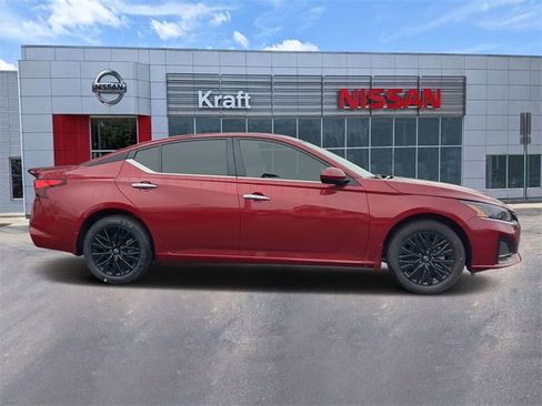 New 2025 Nissan Altima 2.5 SV w/ SV Special Edition Package image 2