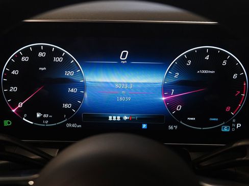 Used 2024 Mercedes-Benz GLC 300 4MATIC image 19