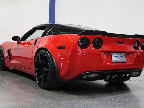 Used 2007 Chevrolet Corvette Z06 w/ Preferred Equipment Group image 10
