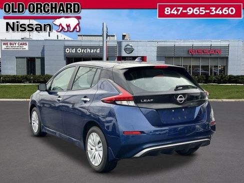 Used 2025 Nissan Leaf S image 8