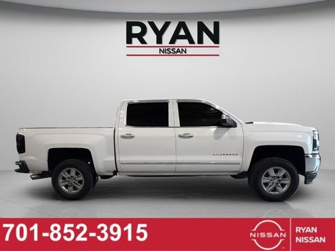 Used 2018 Chevrolet Silverado 1500 LTZ image 18