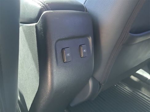 Certified 2023 Nissan Kicks SR w/ SR Premium Package image 12