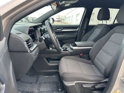 Used 2025 GMC Terrain Elevation image 34