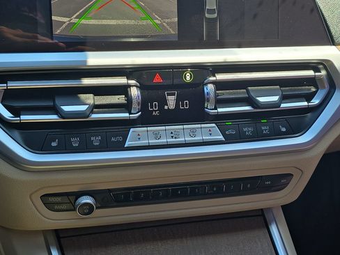 Used 2020 BMW 330i Sedan w/ Convenience Package RWD image 27