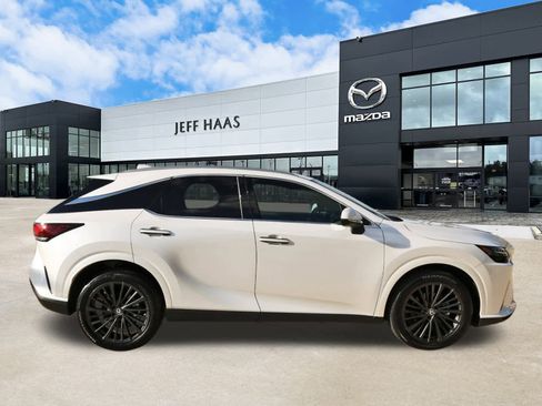 Used 2025 Lexus RX 350 Premium image 5