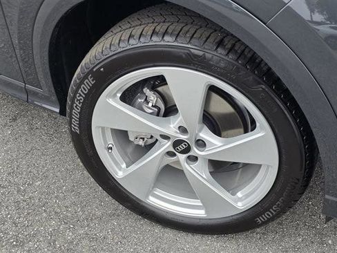 Used 2025 Audi Q5 Premium Plus image 32