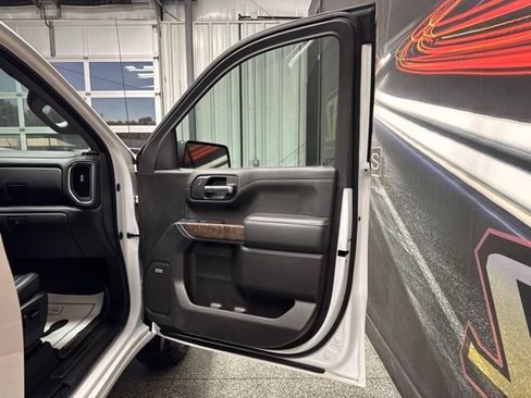 Used 2021 GMC Sierra 1500 Denali AWD/4WD image 29