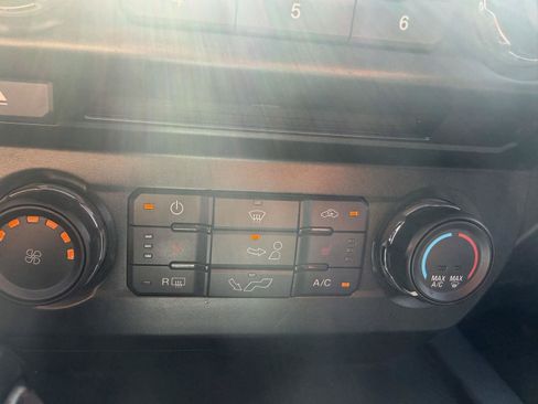 Used 2018 Ford F150 XLT w/ Equipment Group 302A Luxury AWD/4WD image 14