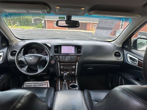 Used 2013 Nissan Pathfinder Platinum AWD/4WD image 14