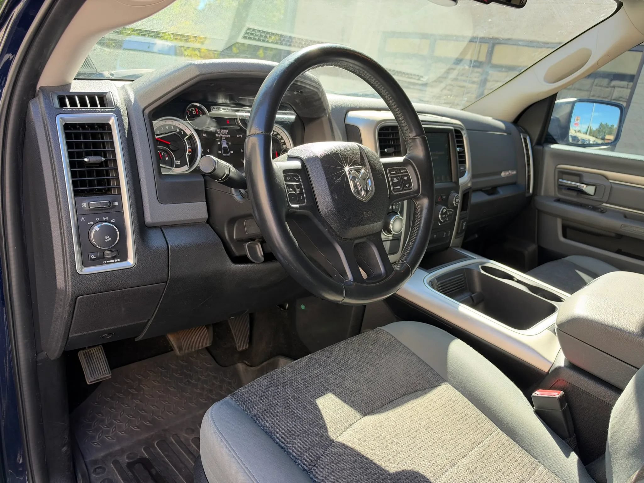 Used 2017 RAM 1500 Lone Star RWD image 21