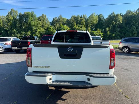 Used 2019 Nissan Frontier S RWD image 6