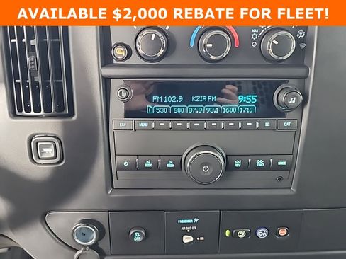 New 2025 Chevrolet Express 3500 w/ Driver Convenience Package image 28