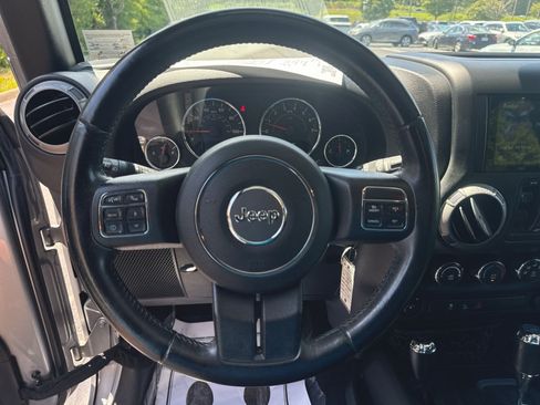Used 2016 Jeep Wrangler Unlimited Sport AWD/4WD image 17