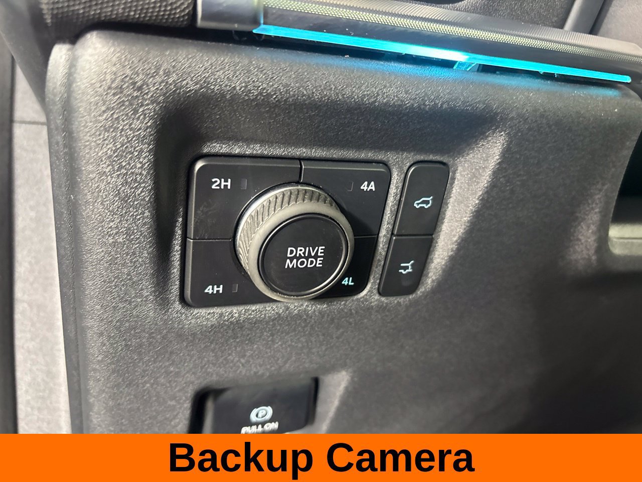 Used 2025 Ford Expedition Platinum AWD/4WD image 12