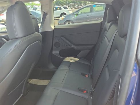 Used 2023 Tesla Model Y Long Range AWD/4WD image 4